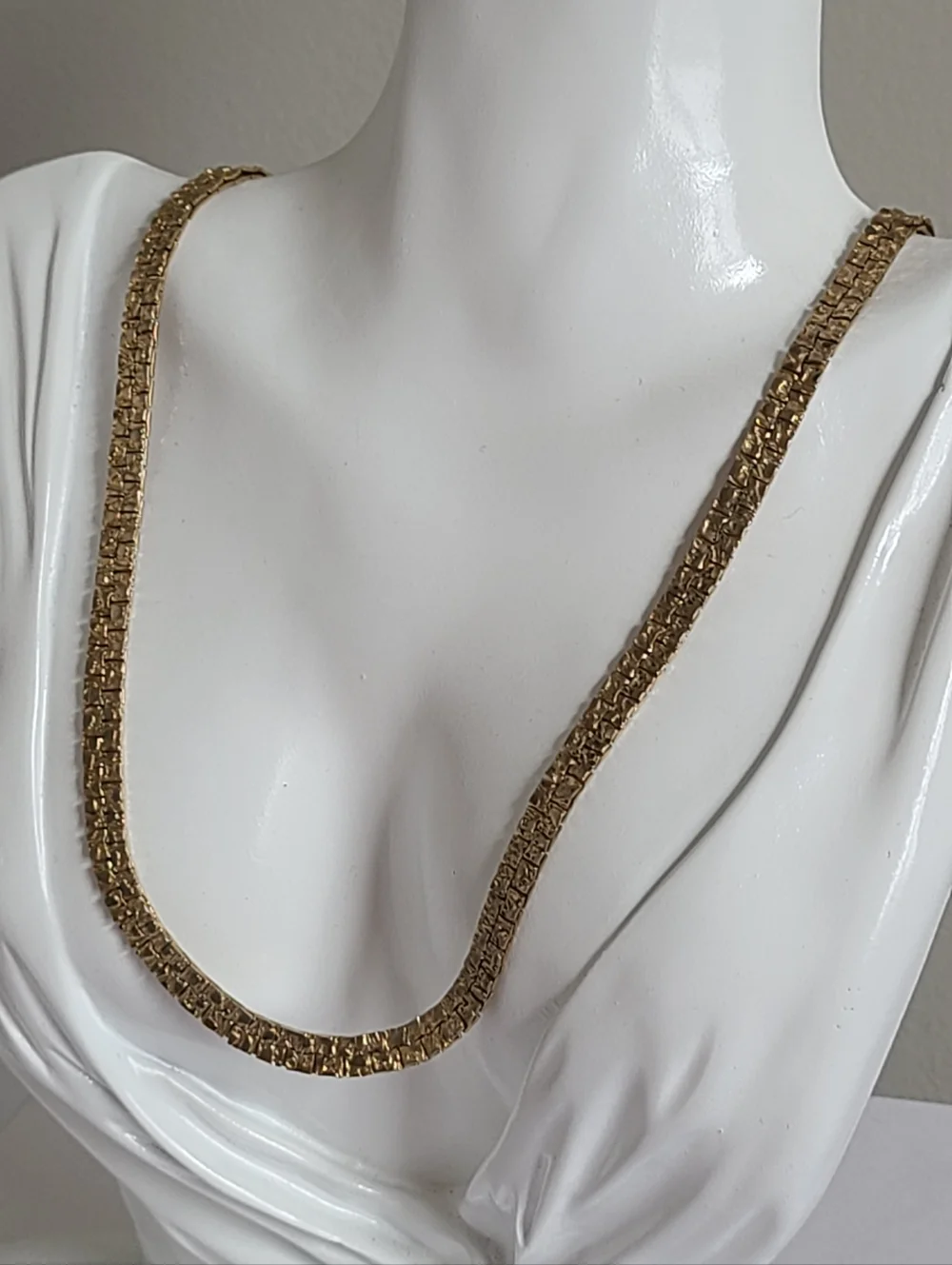 Vintage Retro Luxury Gold Plated Textured Flat 24 Inch Chain Necklace - Picture 5 of 14